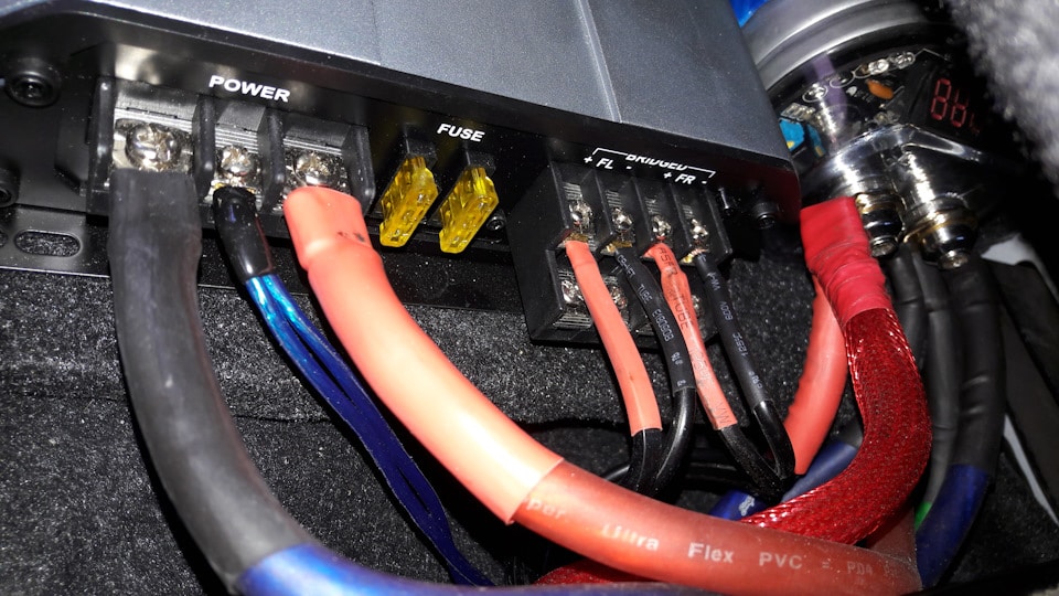 Correct Cable Connection and Connectors